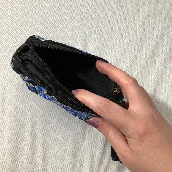 Embroidered Flower Wristlet Bag - Picture 10 of 10